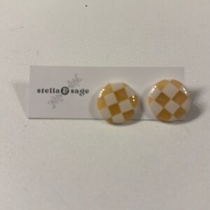 Checkered stud earrings